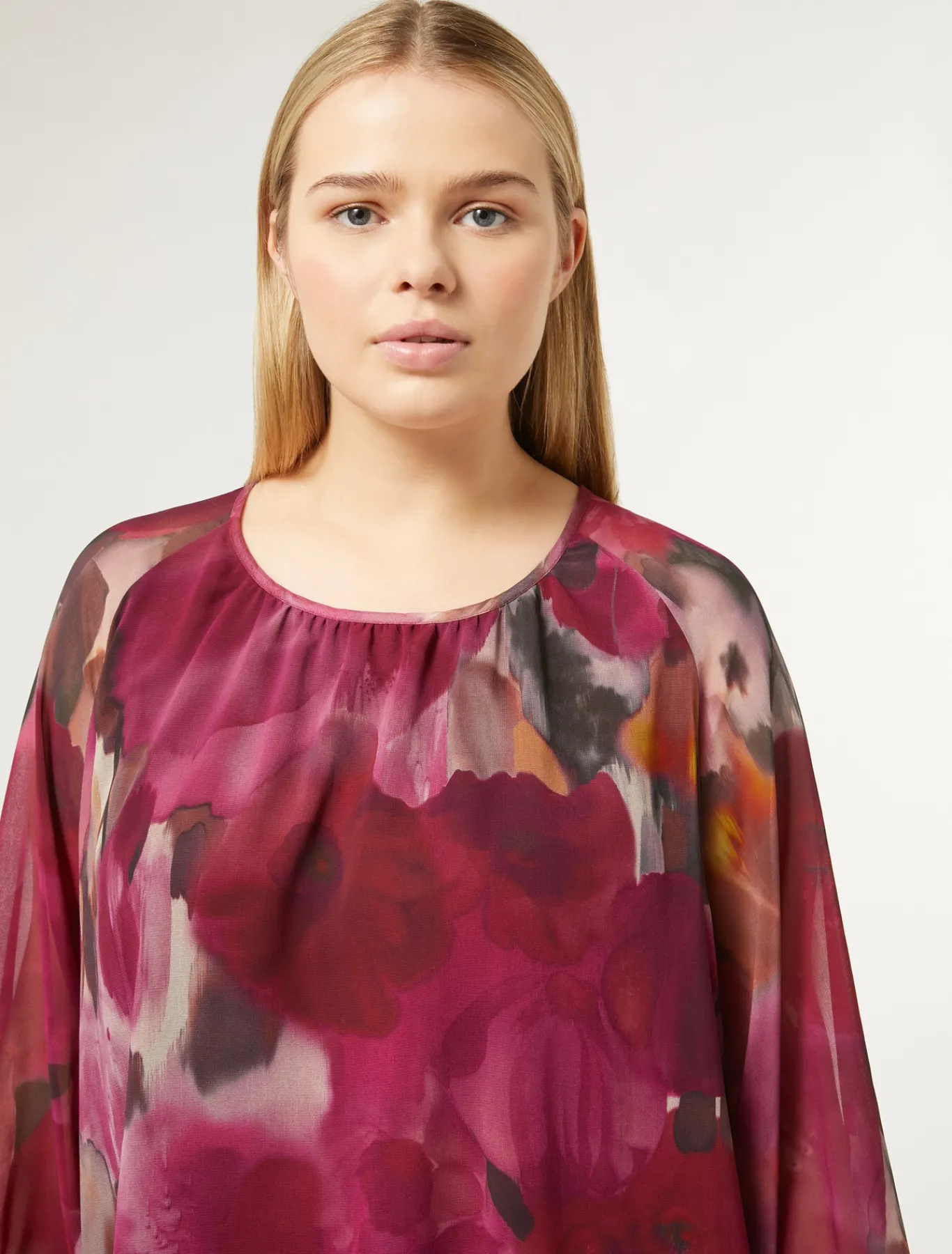 Marina Rinaldi Blusa de georgette estampada